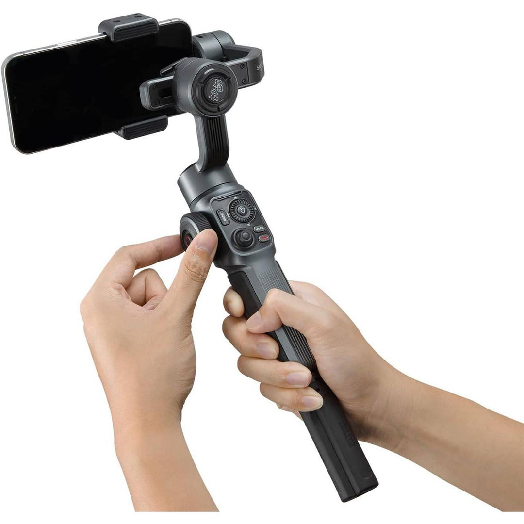 TrioTrack Pro: AI-Powered Gimbal Stabilizer - DOKUTRONIX