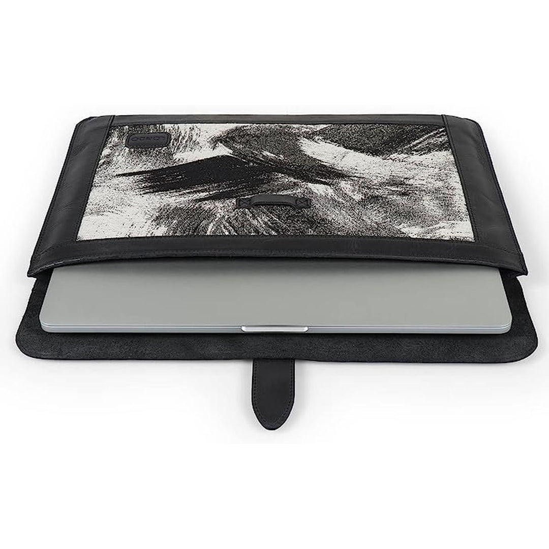 LuxeMac Premium Leather Sleeve for Elegance - DOKUTRONIX
