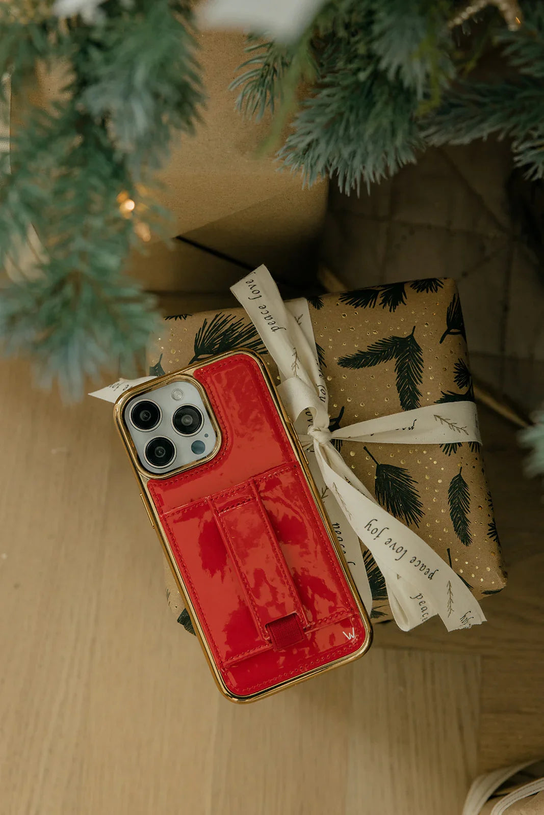 Red Radiance in Gold