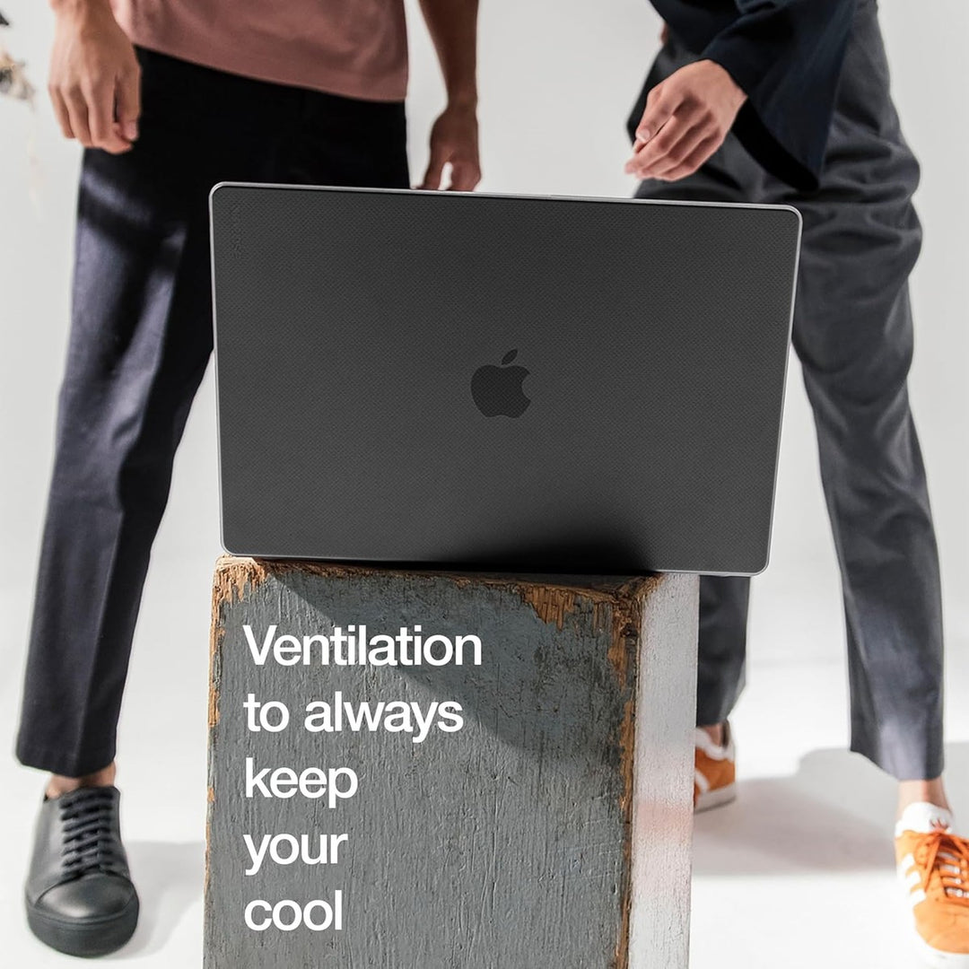 Incase Dots MacBook Air Hardshell Case - Clear