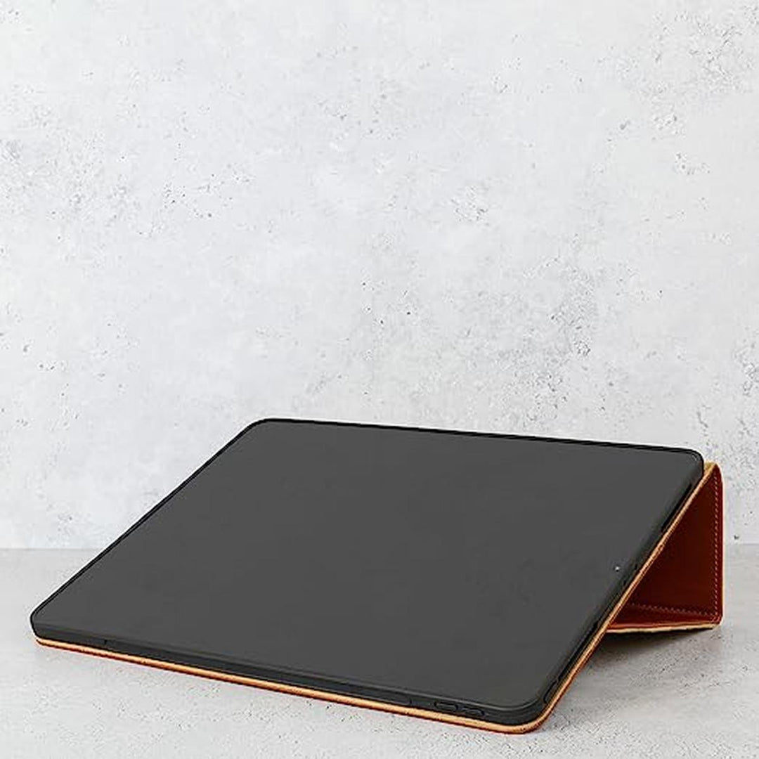 Casemade Tan iPad Case - DOKUTRONIX