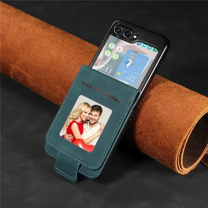 Retro style Luxury Leather Flip Wallet Phone Case For Samsung Z Flip 7 6 5 4 3 Shockproof Soft Stand Cover For Samsung Z Flip5 - DOKUTRONIX