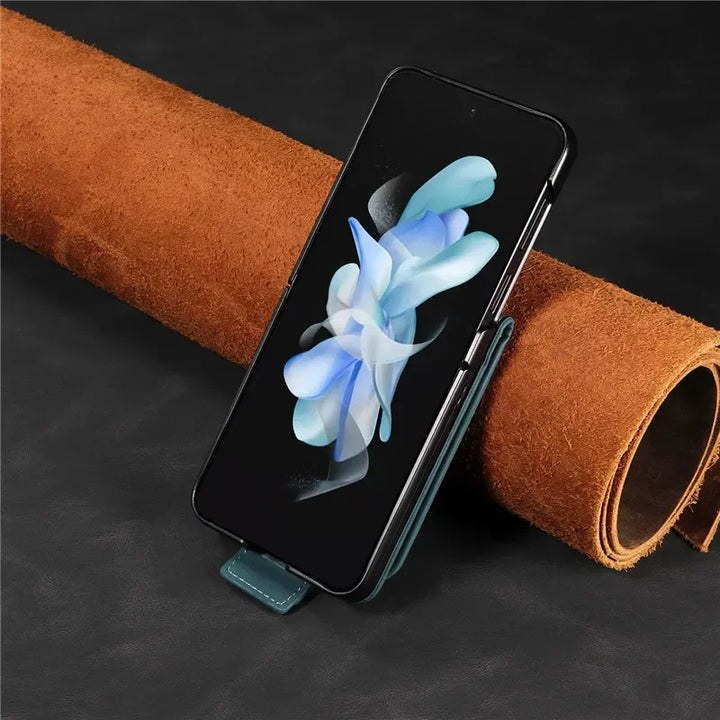 Retro style Luxury Leather Flip Wallet Phone Case For Samsung Z Flip 7 6 5 4 3 Shockproof Soft Stand Cover For Samsung Z Flip5 - DOKUTRONIX
