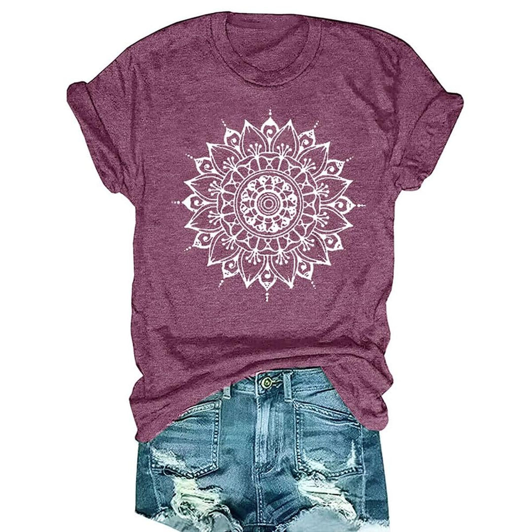 Be Kind Graphic Tee - Casual Summer Top for Teachers - DOKUTRONIX