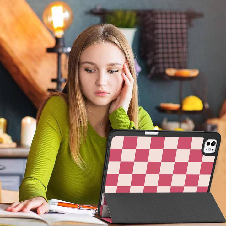 Chic Pro 13 Case: Sleep/Wake & Pencil Holder - DOKUTRONIX