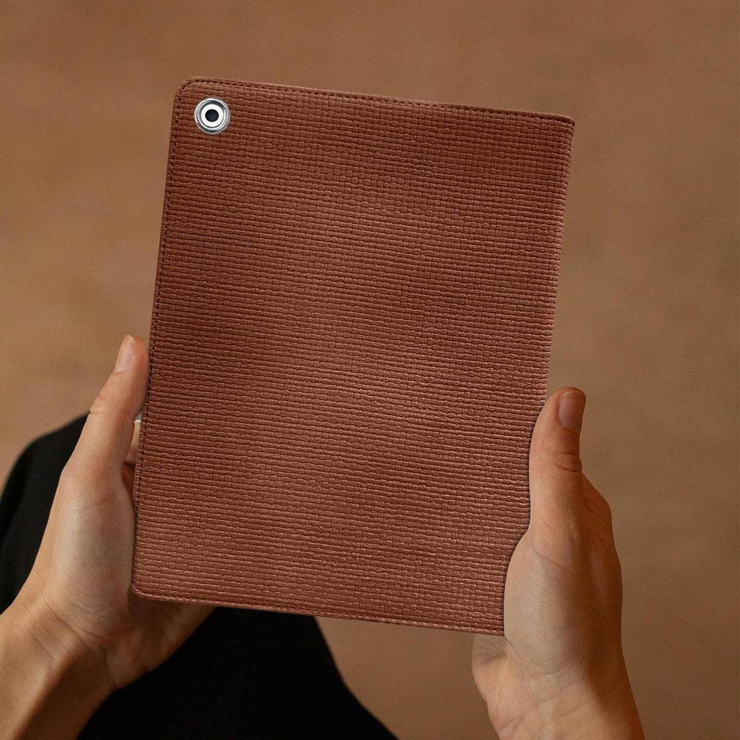 Chic Pro 13 Case: Sleep/Wake & Pencil Holder - DOKUTRONIX