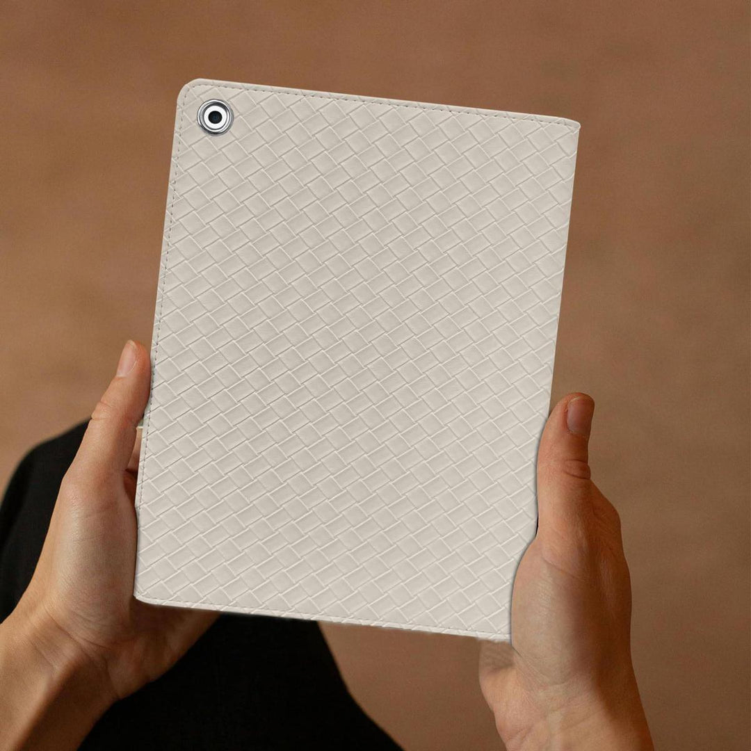 Chic Pro 13 Case: Sleep/Wake & Pencil Holder - DOKUTRONIX