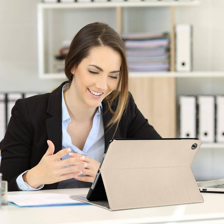 Chic Pro 13 Case: Sleep/Wake & Pencil Holder - DOKUTRONIX