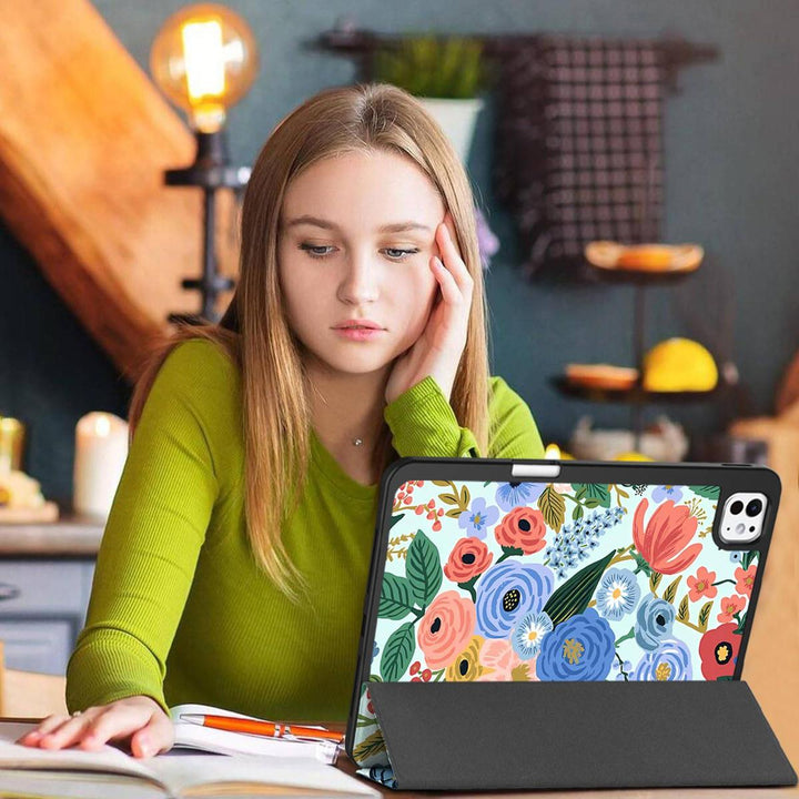 Chic Pro 13 Case: Sleep/Wake & Pencil Holder - DOKUTRONIX