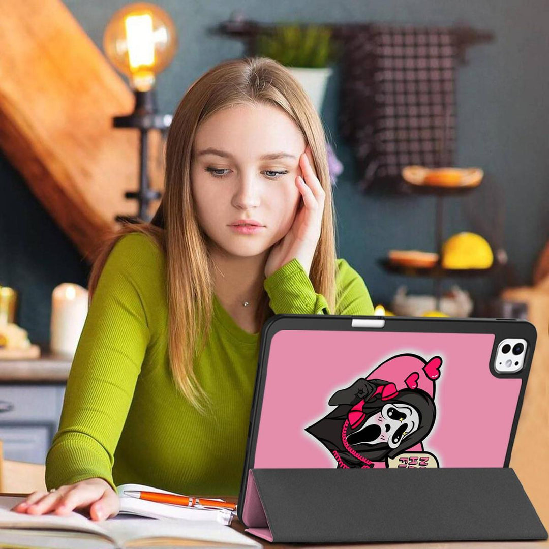 Chic Pro 13 Case: Sleep/Wake & Pencil Holder - DOKUTRONIX