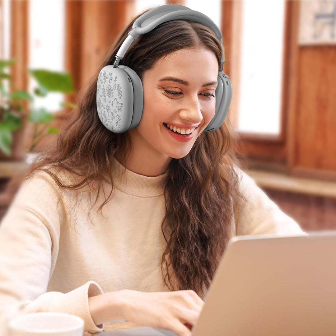 Lavender Engraved AirPods Max Case - DOKUTRONIX