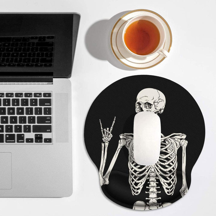 Skeleton Grip Ergonomic Mouse Pad - DOKUTRONIX