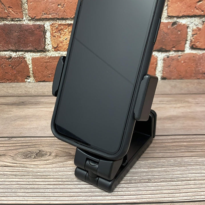 SkyMate Phone Mount: Hands-Free Flight Companion - DOKUTRONIX