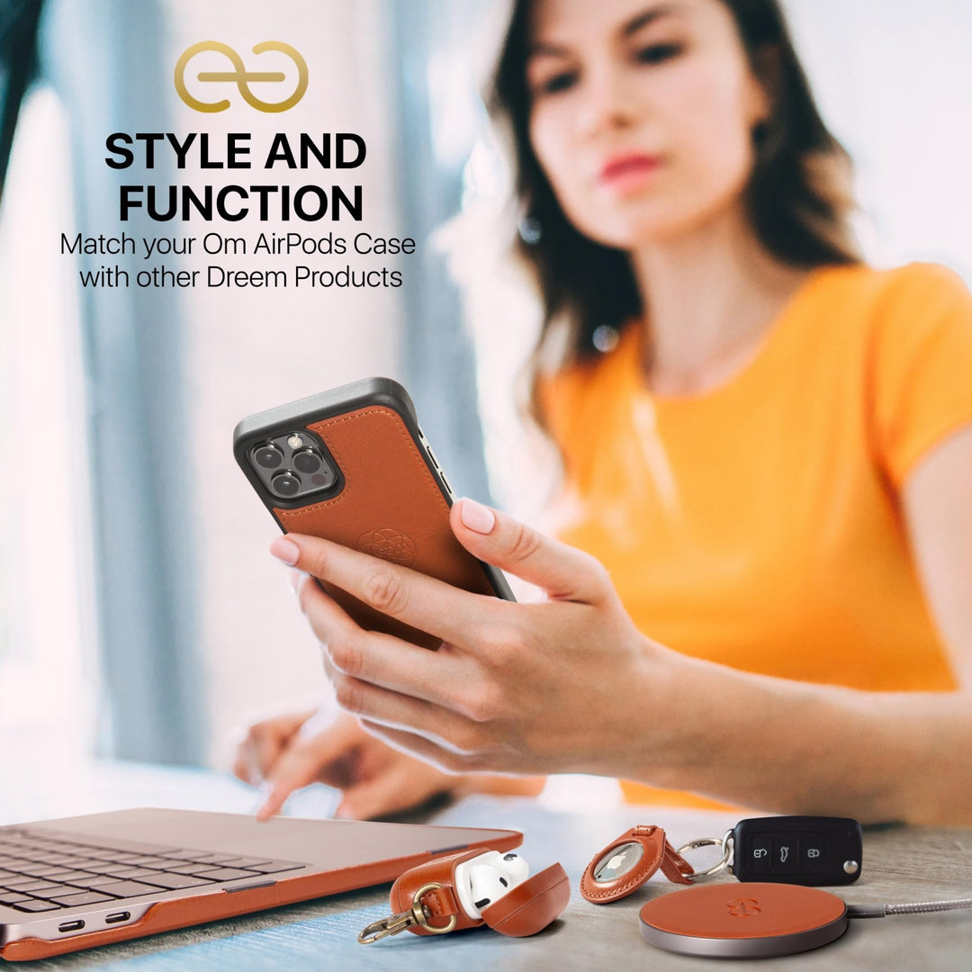 Dreem Luxe Vegan AirPods Case & Keychain - Coffee - DOKUTRONIX