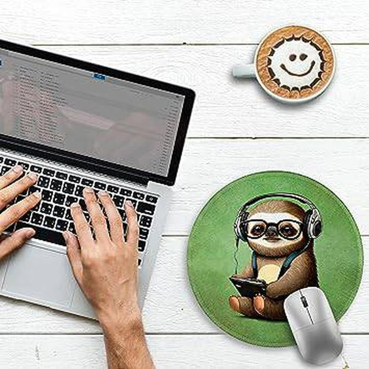 Slothly Spherical Mouse Pad: Fun & Green Design! - DOKUTRONIX
