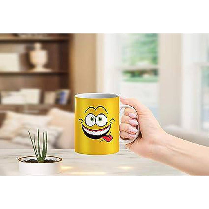 Sunny Sips: Color-Changing Drunk Smiley Mug - DOKUTRONIX