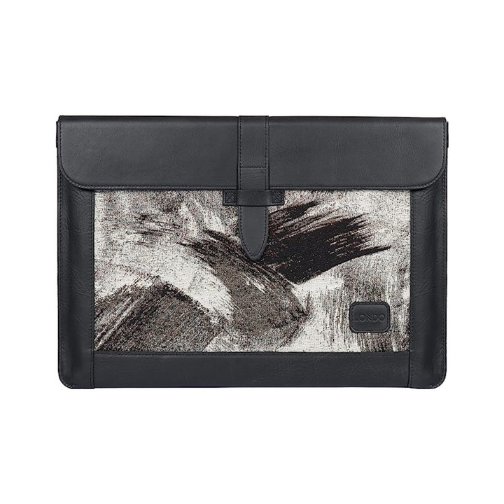 LuxeMac Premium Leather Sleeve for Elegance - DOKUTRONIX