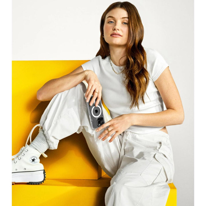 OtterBox Haute Pink MagSafe Case for iPhone 15 Pro Max - DOKUTRONIX