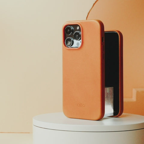 iPhone 14/13 Luxe Original Leather Case