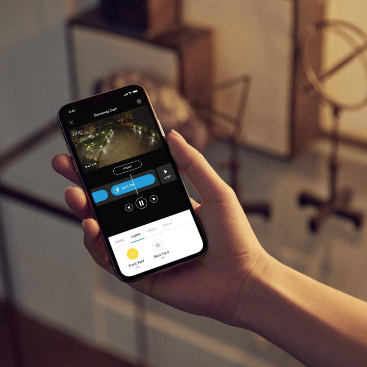 Spotlight Pro Outdoor Security Light - DOKUTRONIX