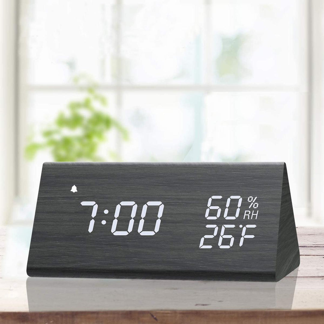 SmartWood LED Alarm Clock: Time & Climate Monitor - DOKUTRONIX