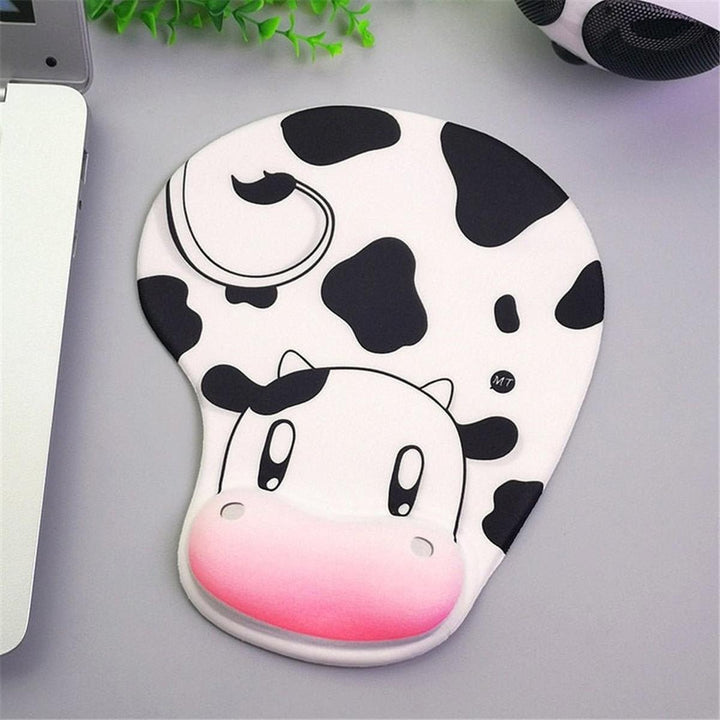 Comfy Cow Cartoon Mouse Pad - DOKUTRONIX